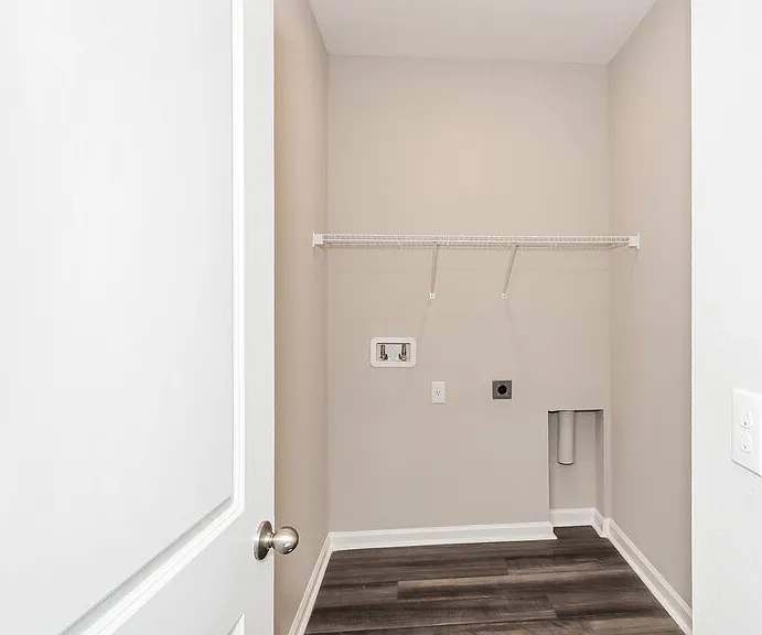960 Kelly Fern Loop — Photo 12