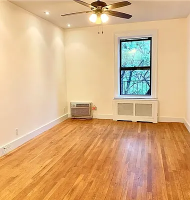 Rented by Voro New York | media 10