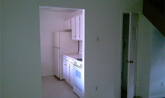 2nd image of 6257 Manor Rd #A