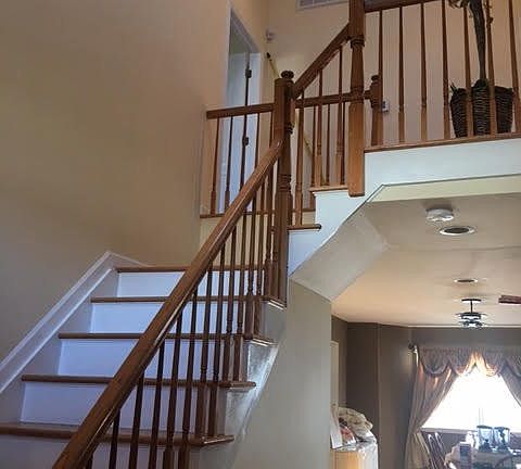 2nd image of 89 Rhodes Dr