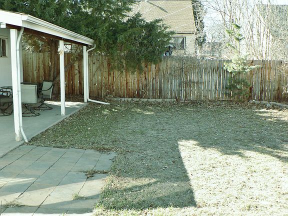 4th image of 2691 S Hooker St