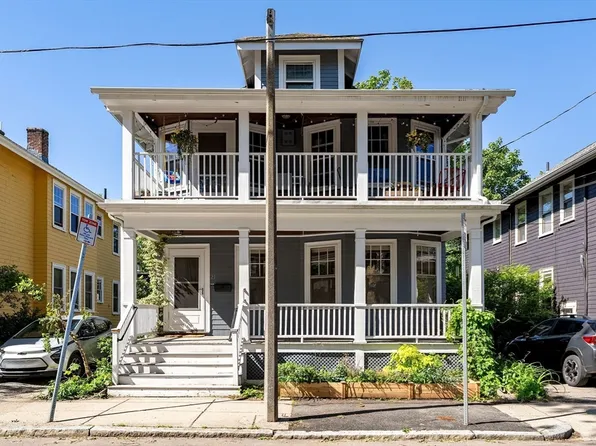 21 Kingsboro Park #1, Jamaica Plain, MA 02130