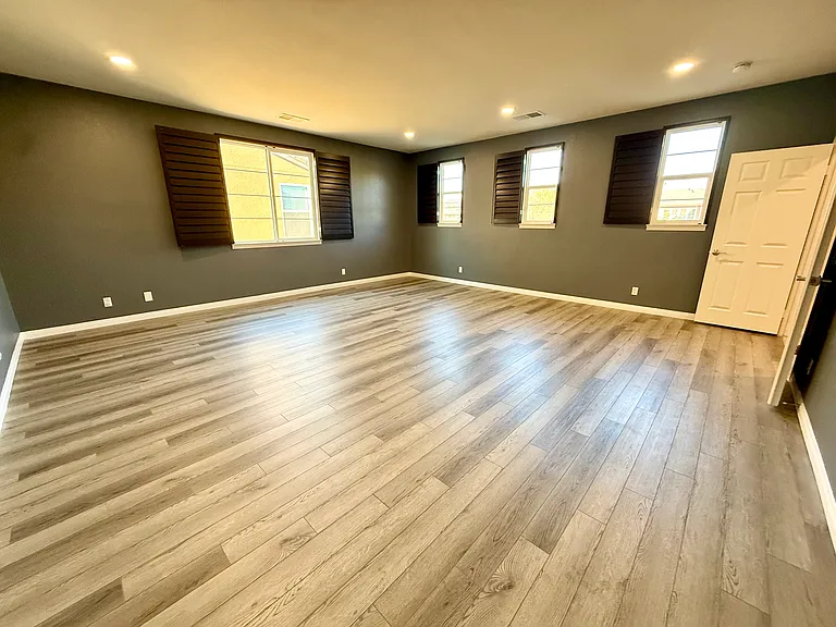 34413 Waltham Pl — Photo 16