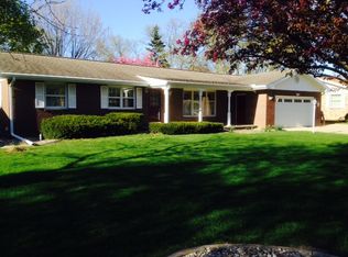 1627 Old Hickory Ln, Saint Joseph, MI 49085