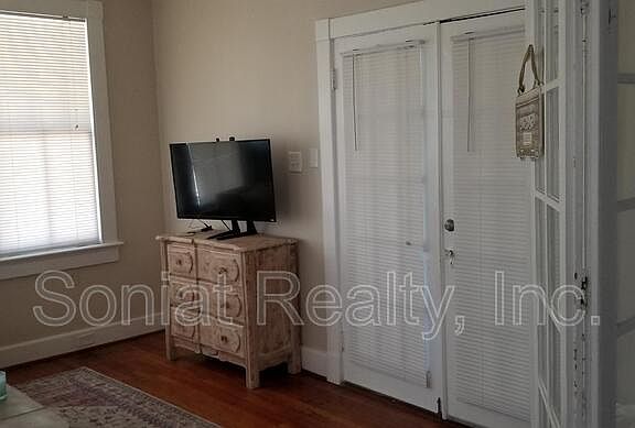 3rd image of 5320 Prytania St #B