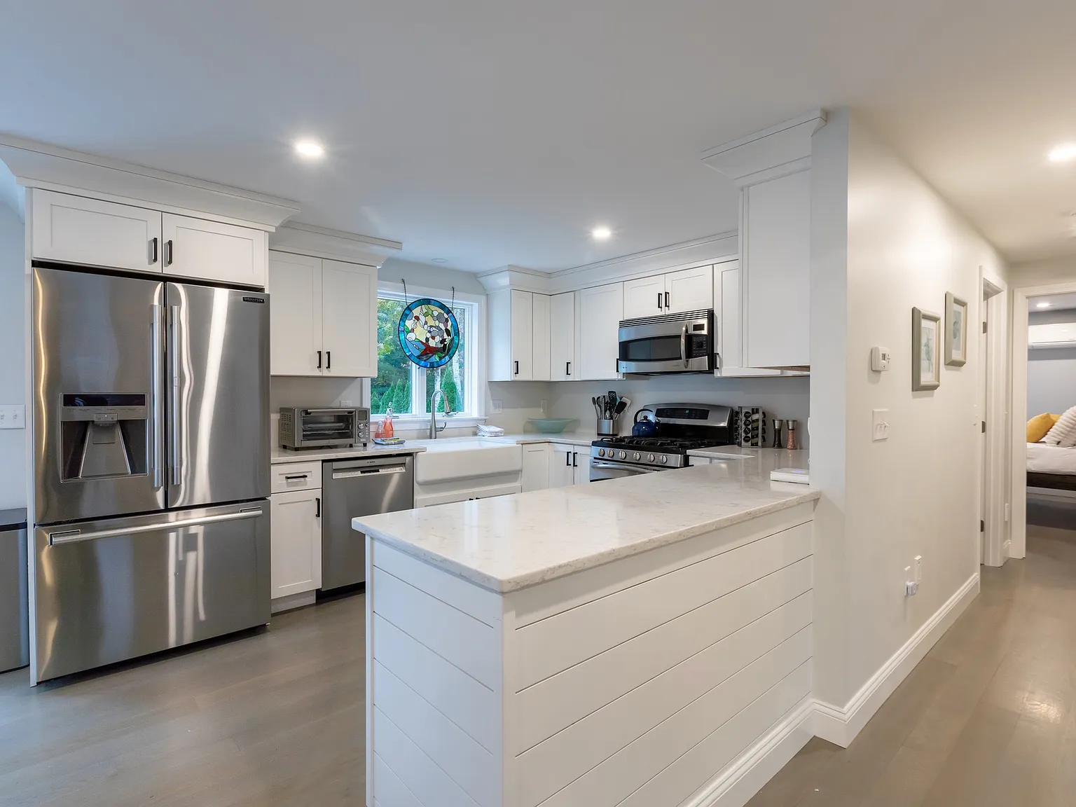 4 bed, 2310 sqft, $4,000 — Photo 2
