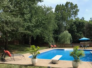 3396 Lyon Dr, Lexington, KY 40513