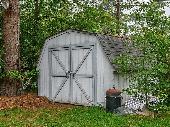 3rd image of 2824 Alkay Dr