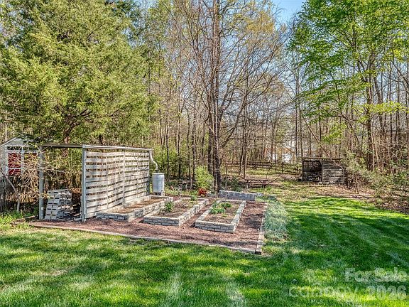 5th image of 12103 Crescent Run Ct
