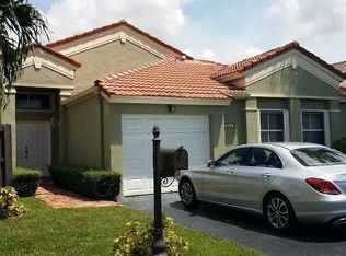 11851 SW 94th St, Miami, FL 33186