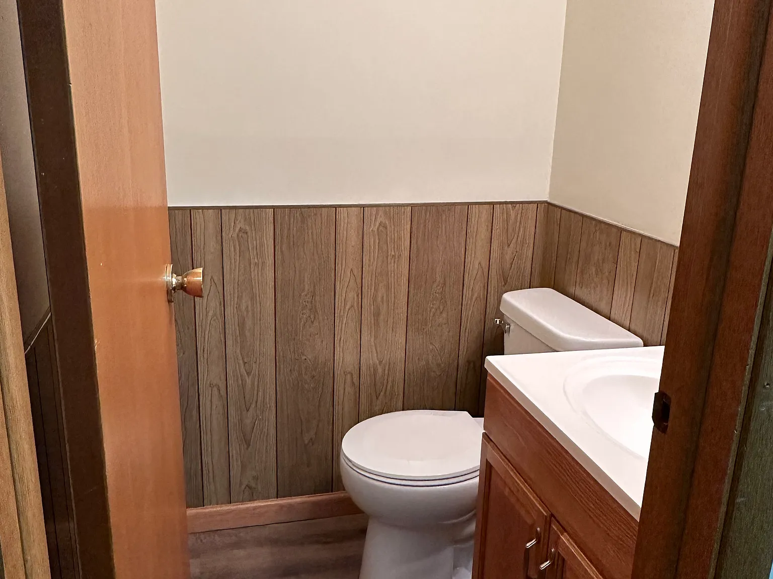 3 bed, 1.5 bath, 1200 sqft, $1,300 — Photo 4
