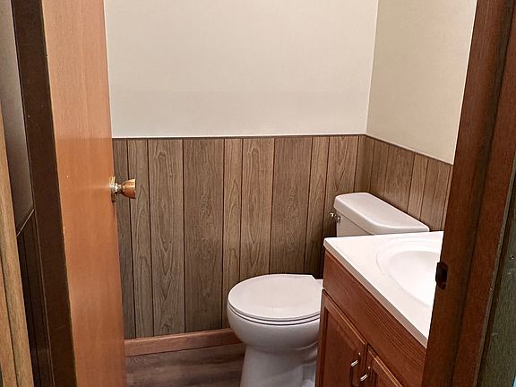 4th image of 13 Florentine Ct