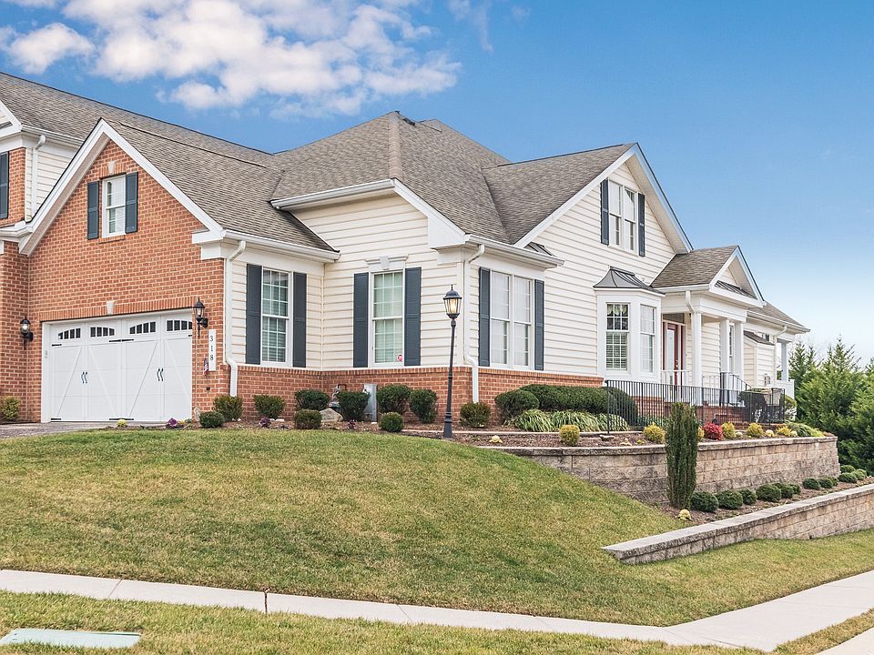 1st image of 318 Plantation Ln