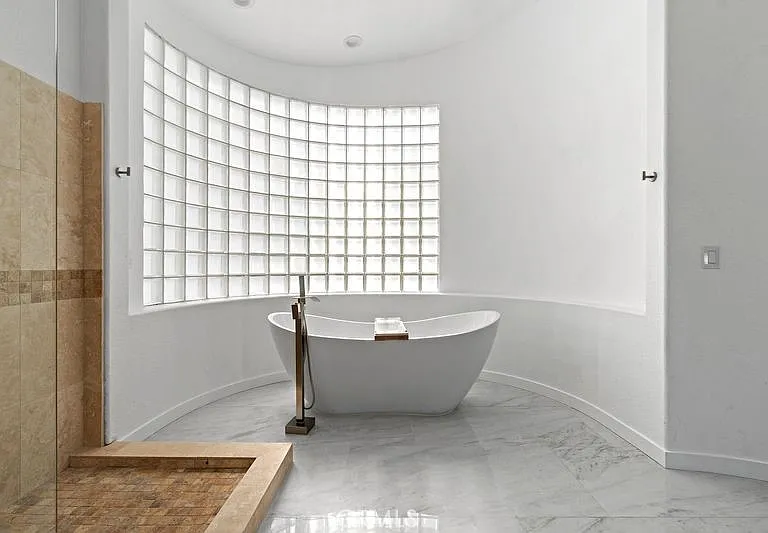 1580 San Bernardino Pl — Photo 30