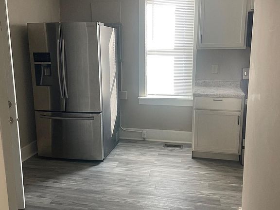 3rd image of 4123 L St #B