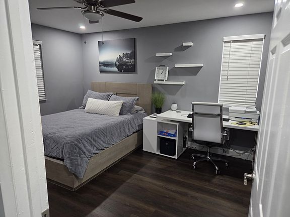 4th image of 1020 Coral Club Dr #1020