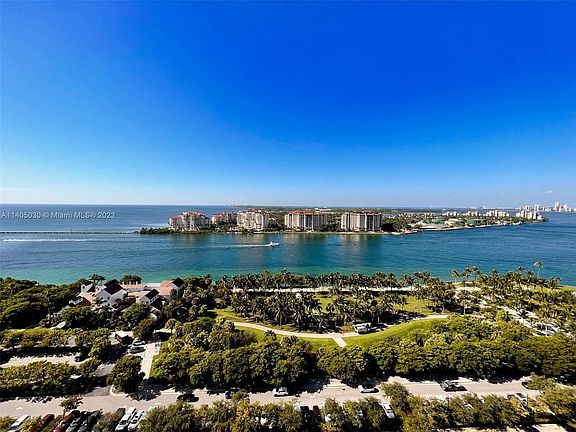 3rd image of 400 S Pointe Dr APT 2105