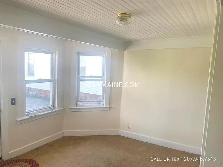 131 Main St — Photo 9