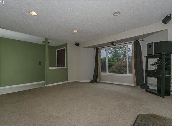 4th image of 1003 SE 105th Ave