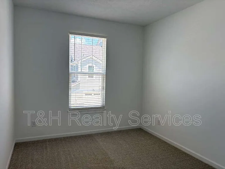 5790 Arcade Blvd — Photo 17