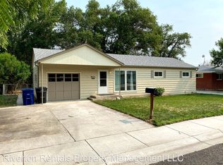 216 Deer Ave, Riverton, WY 82501