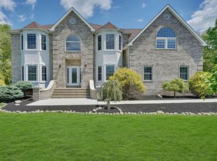 1983 Pamela Ct, Toms River, NJ 08755