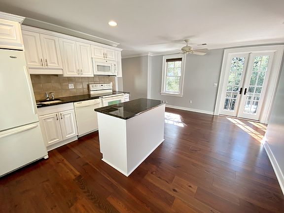 4th image of 25 Tabby Shell Rd