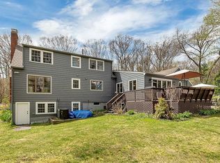 8 Whippletree Rd, Chelmsford, MA 01824