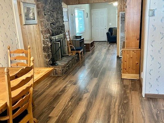 4th image of 3795 Alder Ave