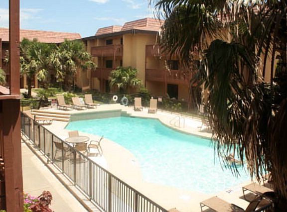 2nd image of 6608 Padre Blvd