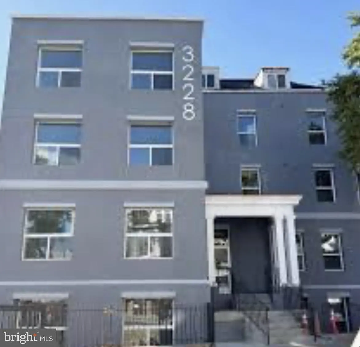 2 bed, $3,833 — Photo 1