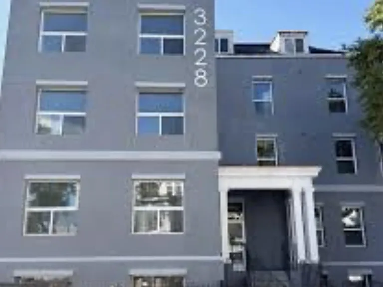 3228 Hiatt Pl NW #3 — Photo 1