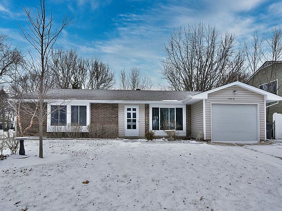 2nd image of 1056 N Shady Oaks Dr