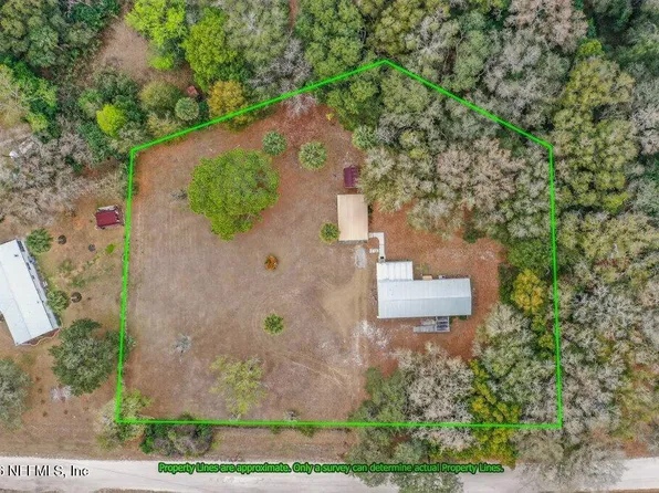 207 CABOT Lane, Satsuma, FL 32189