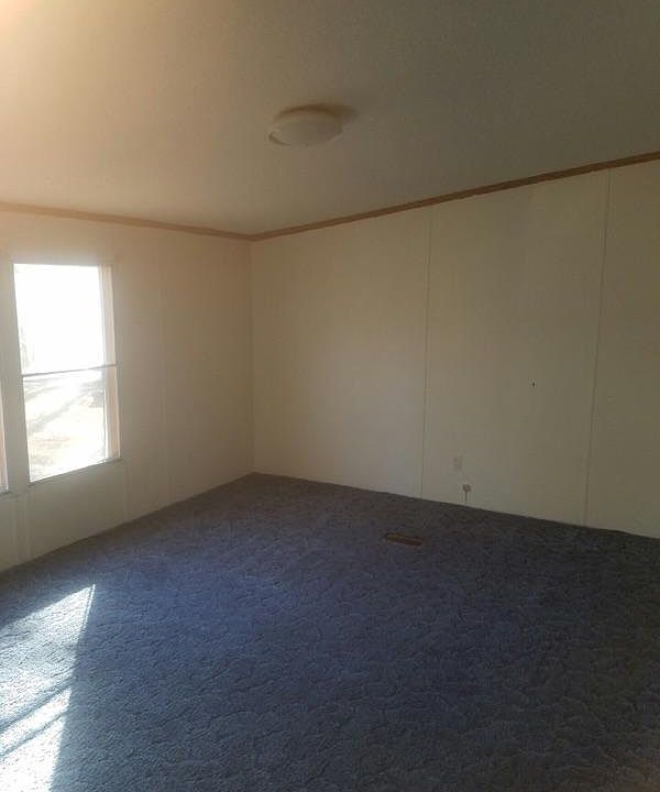 2nd image of 226 N Circle Blvd