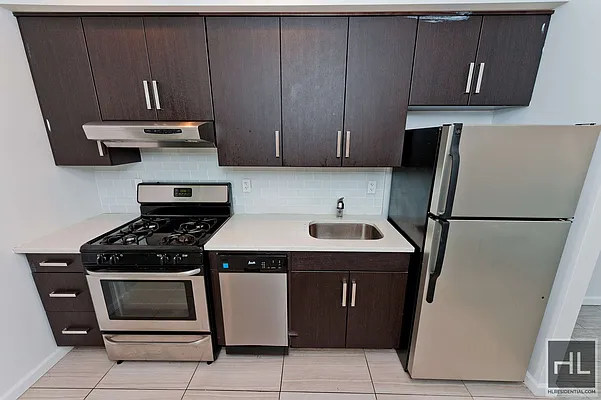 Rented by Highline Residential | media 58