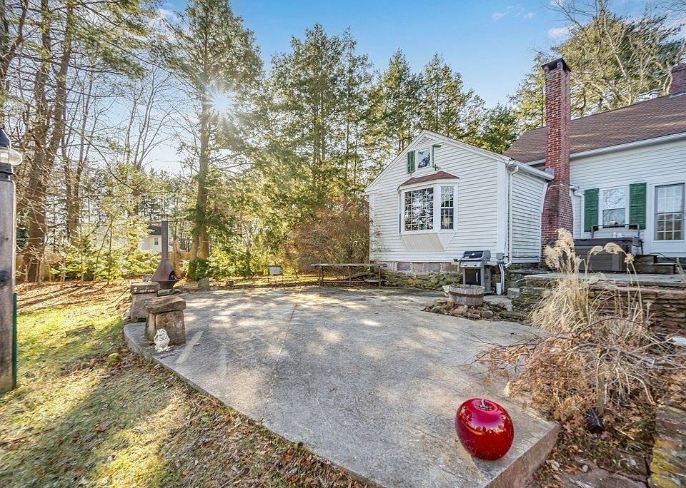 540 Somers Rd, East Longmeadow, MA 01028 Zillow