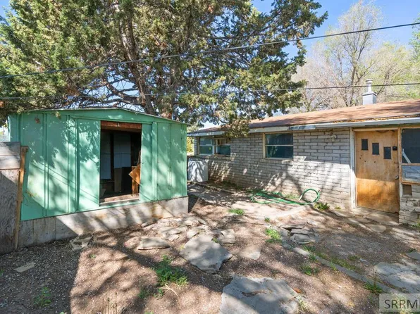 830 NE Bonneville Dr, Idaho Falls, ID 83401