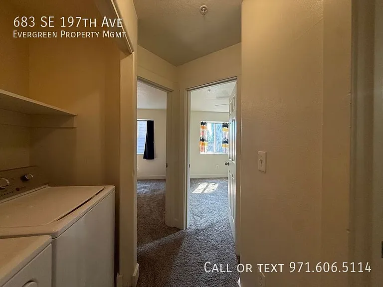683 SE 197th Ave — Photo 30