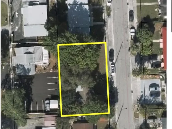 16122 NE 18th Ct, North Miami Beach, FL 33162
