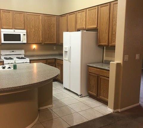 4th image of 3601 W Hammer Ln