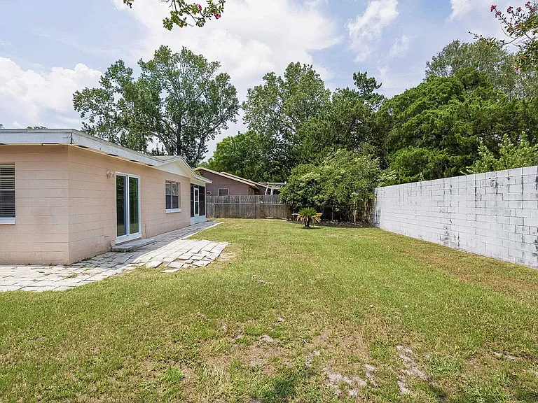 1040 Dorado Dr — Photo 35