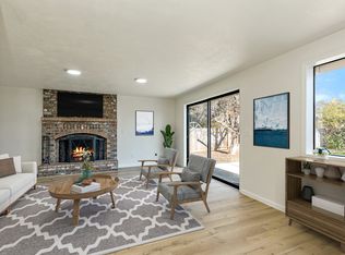 1890 Bristol Dr, Medford, OR 97504