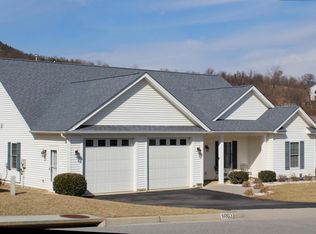 6003 Crumpacker Dr, Roanoke, VA 24012