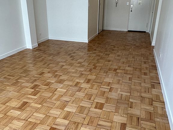 3rd image of 435 E 79th St APT 9T