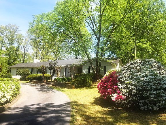 4th image of 318 Westmoreland Cir