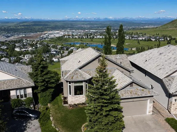 124 E Gleneagles Estates Ln, Cochrane, AB T4C 2H7