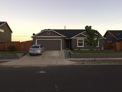 3894 Creekside Dr NE, Albany, OR, 97322