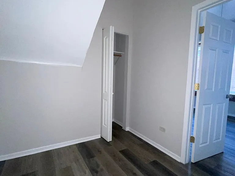 2346 W Taylor St — Photo 7
