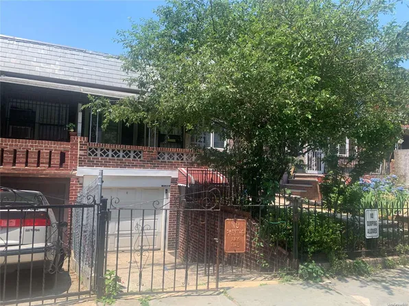 31-24 48th Street, Astoria, NY 11103
